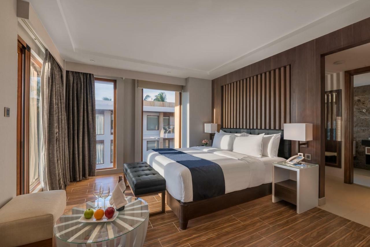 Henann Crystal Sands Resort Balabag  Eksteriør billede