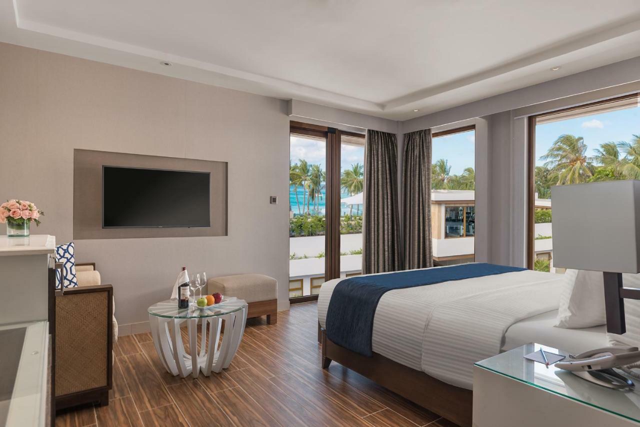 Henann Crystal Sands Resort Balabag  Eksteriør billede